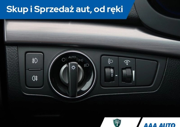 Hyundai i40 cena 66000 przebieg: 63908, rok produkcji 2017 z Kościan małe 379